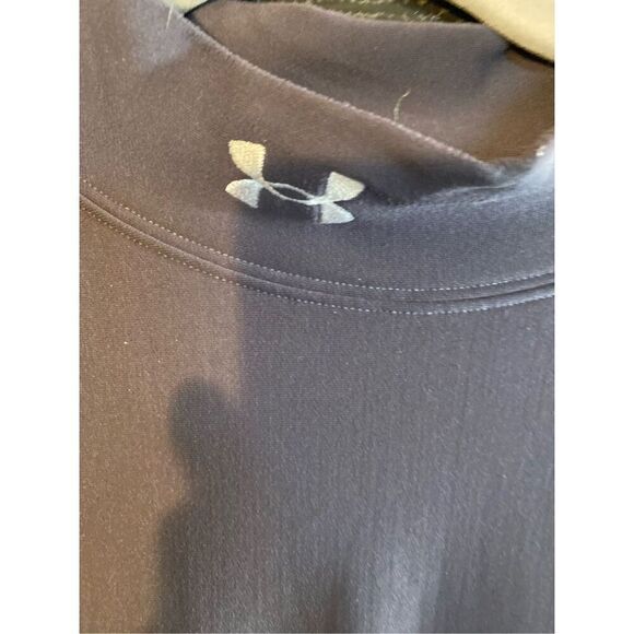 Under Armour, men’s/unisex, gray, long sleeve, base layer, size medium - Picture 3 of 3